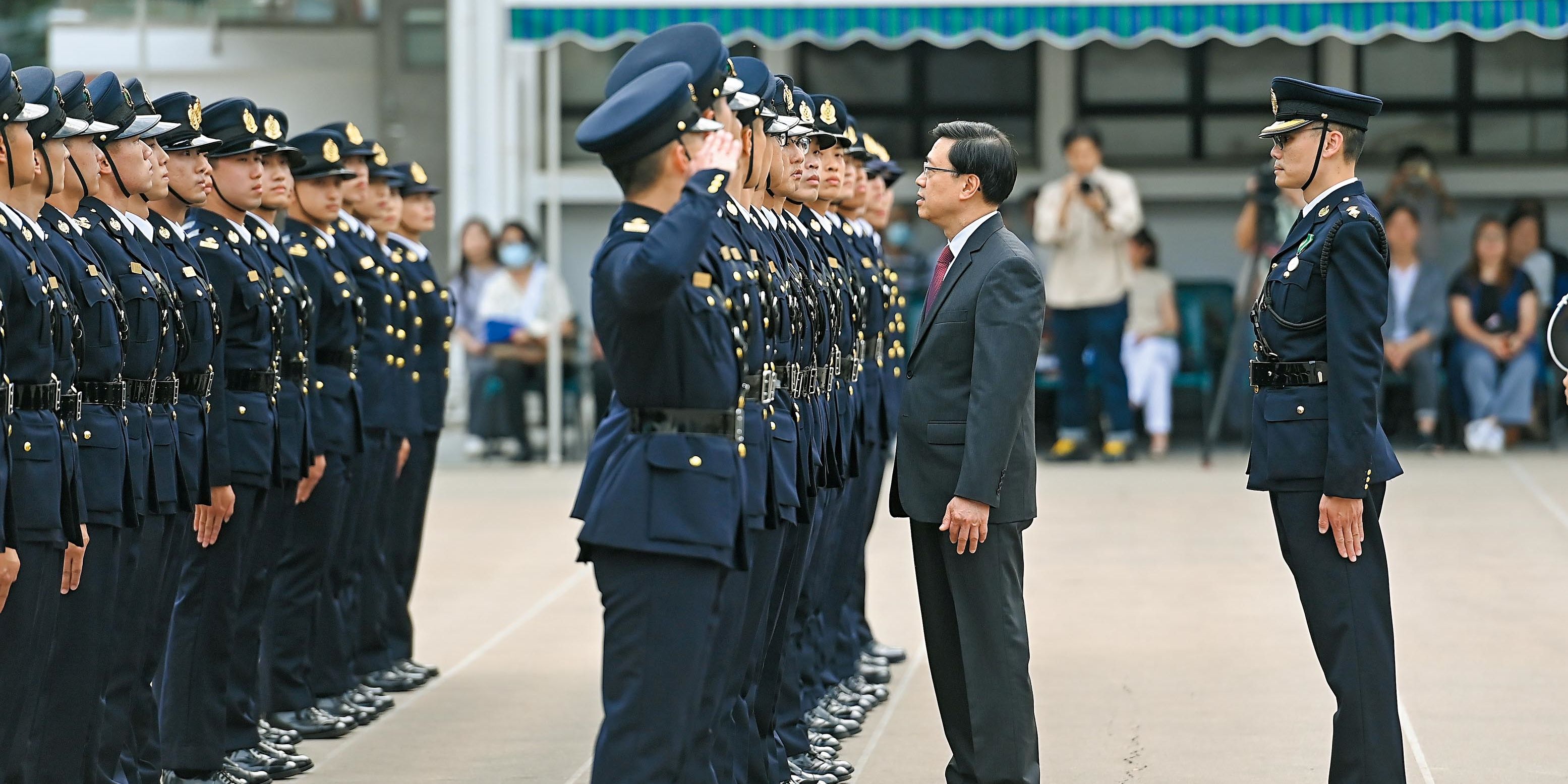 行政長官檢閱結業會操