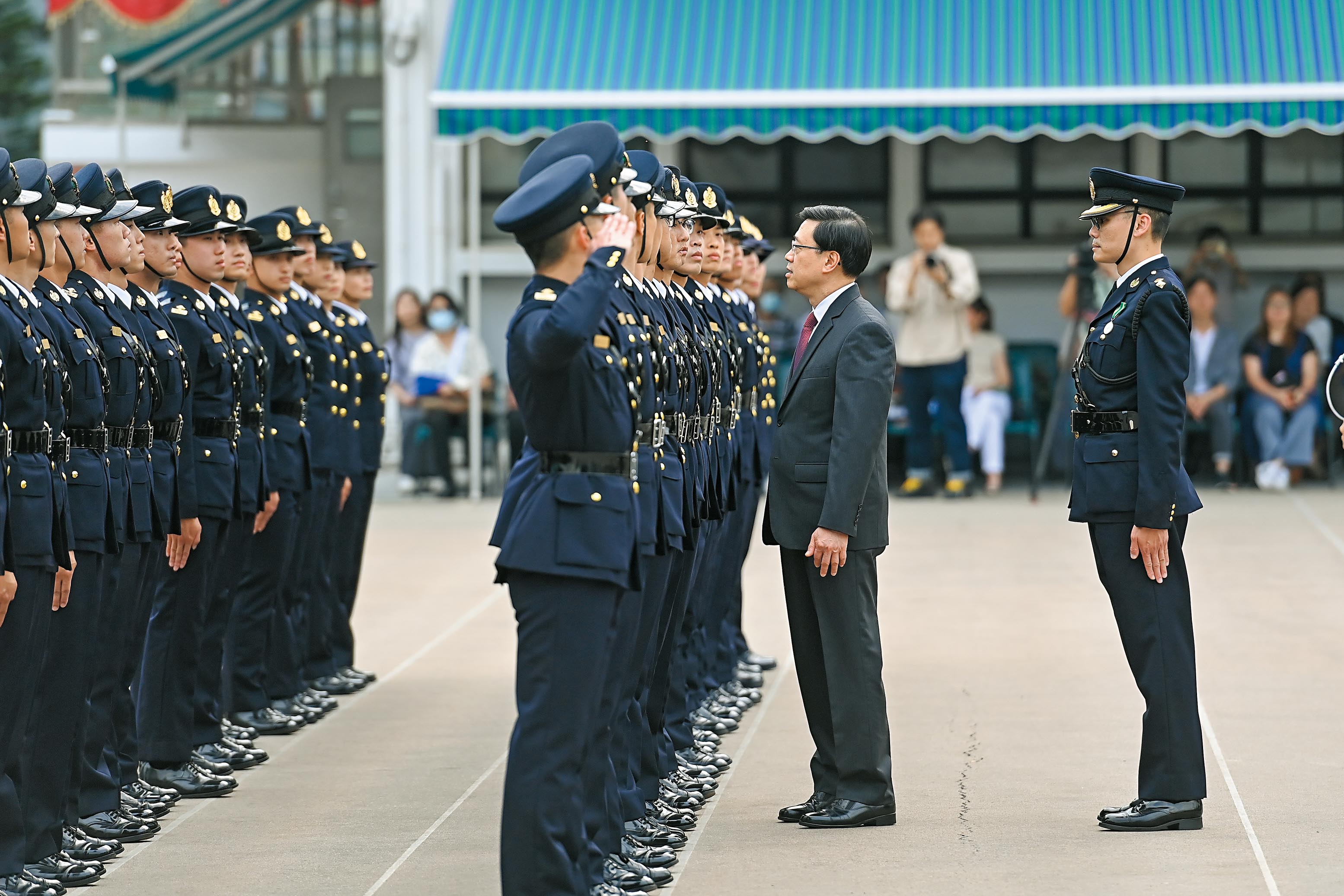 行政長官檢閱結業會操