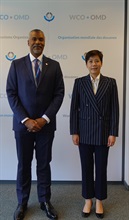 The Commissioner of Customs and Excise, Ms Louise Ho (right), meets with the Secretary General of the World Customs Organization (WCO), Mr Ian Saunders (left), during the 143rd/144th Sessions of the Customs Co-operation Council of the WCO.